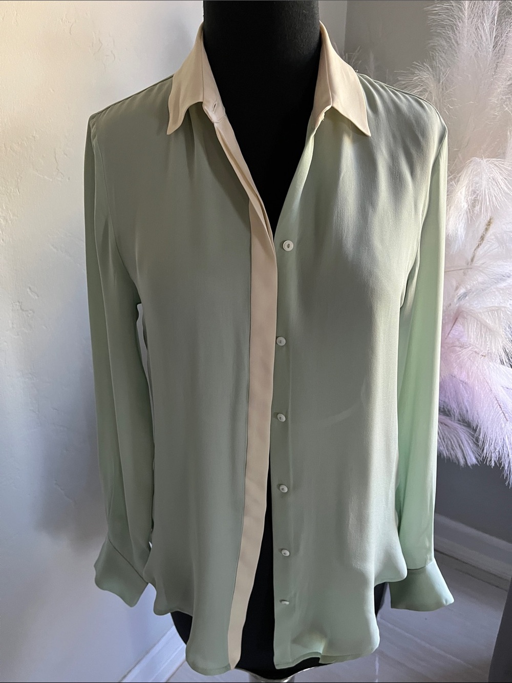 Women's Two-Tone Button-Down Shirt - Sage Green with Cream Trim